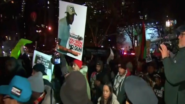 New York - USA Protests in Images: Waiting For Justice for Eric Garner