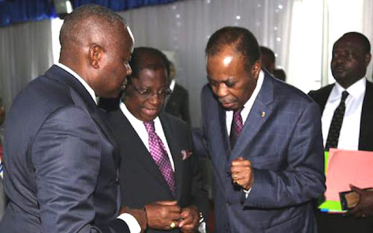 Vital Kamerhe (left) chats with Thambwe Mwamba and Edem Kodjo  in Kinshasa, in Oct, 2016